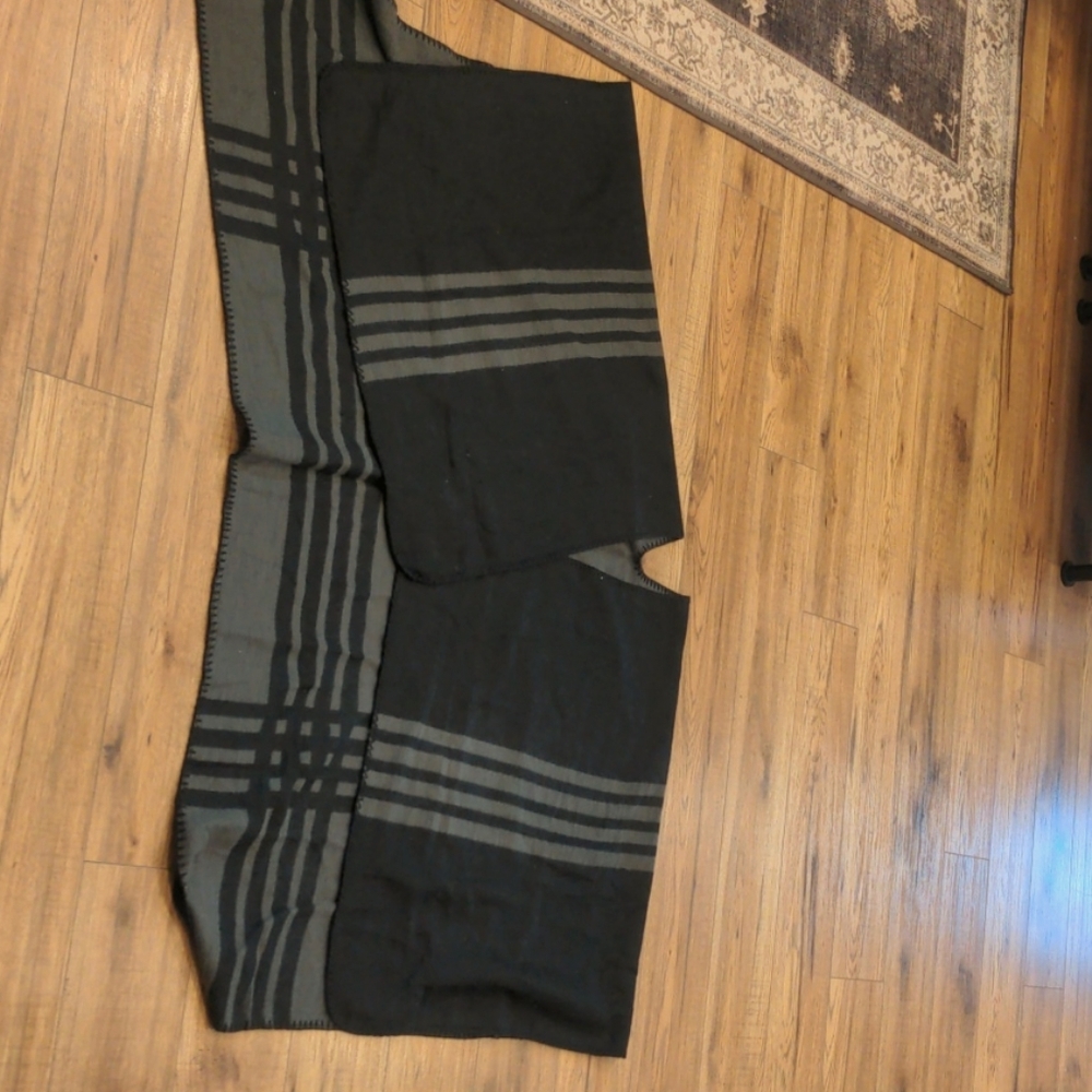 Open poncho wrap